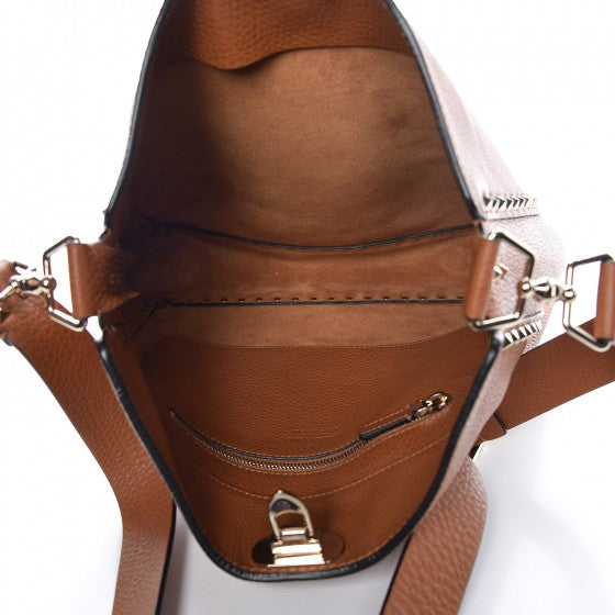 Valentino Garavani Pebbled Calfskin Large Rockstud Flip-Lock Messenger Bag Light Cuir 5 of 7