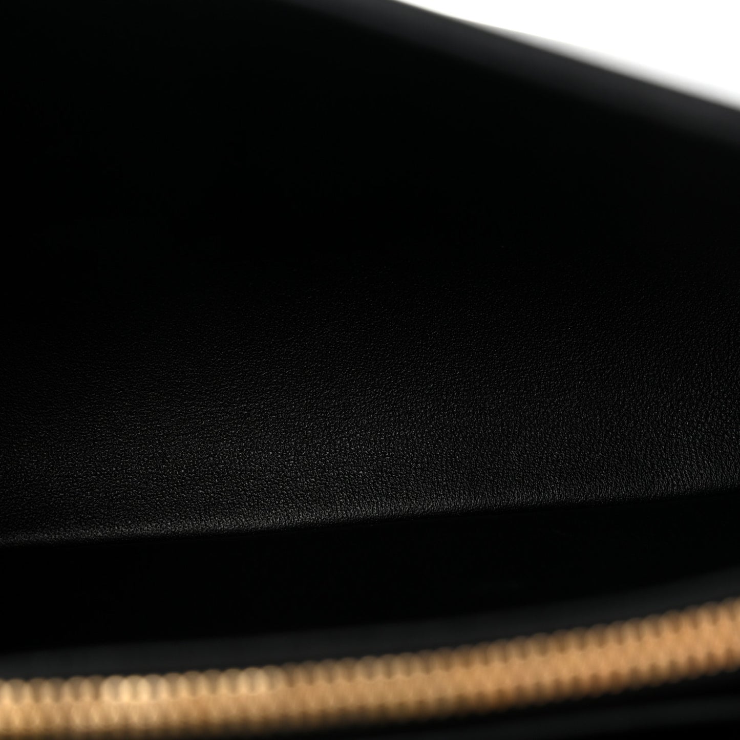 Supple Calfskin Medium Victoire Black