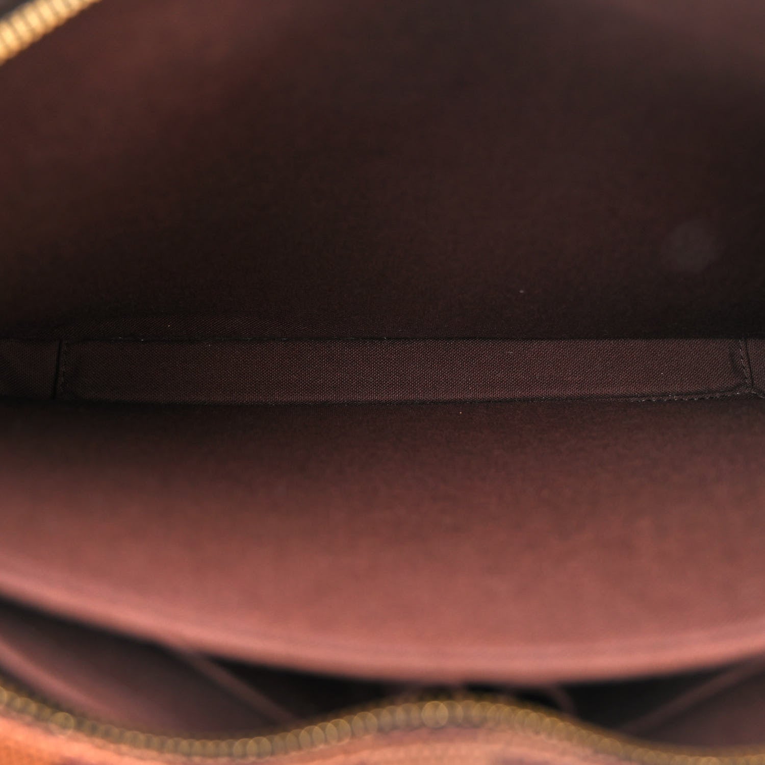 Louis Vuitton Damier Ebene Shelton MM 5 of 10