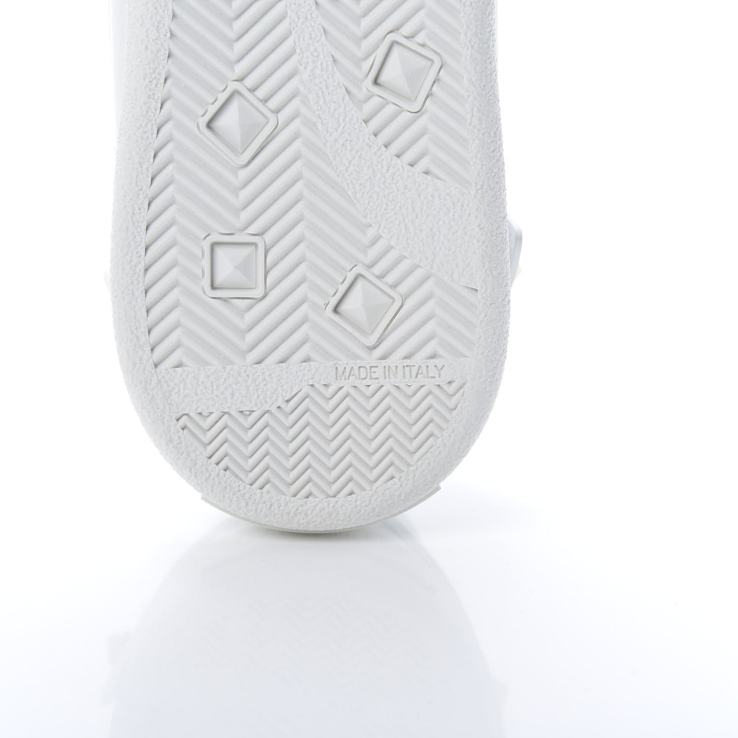 Calfskin Womens Backnet Sneakers 35.5 White