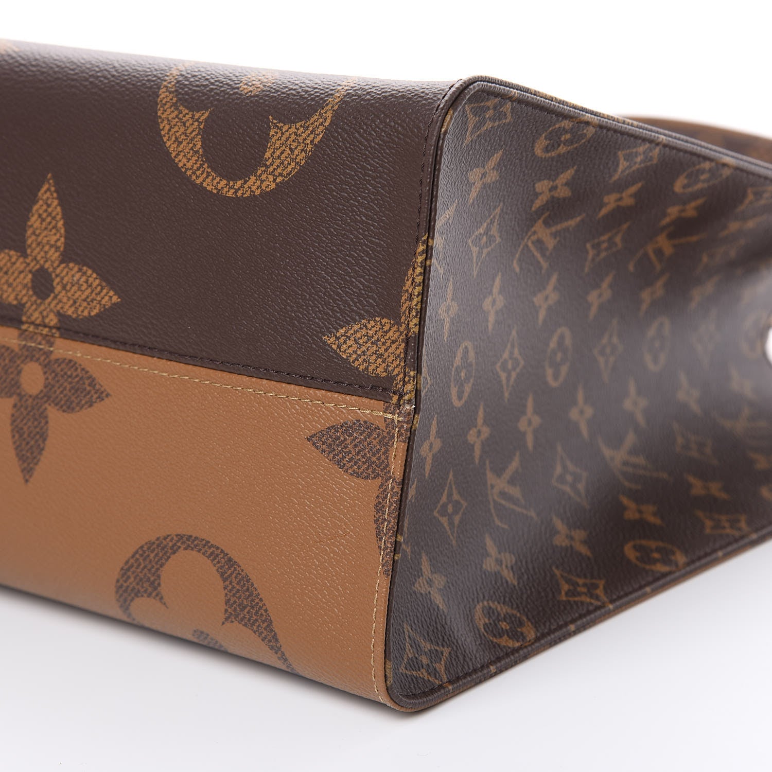 Louis Vuitton Reverse Monogram Giant Onthego GM 9 of 10