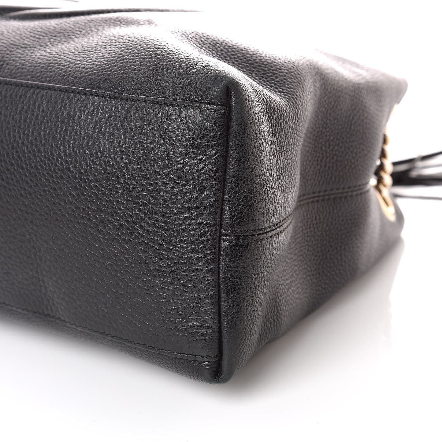 Pebbled Calfskin Medium Soho Chain Shoulder Bag Black