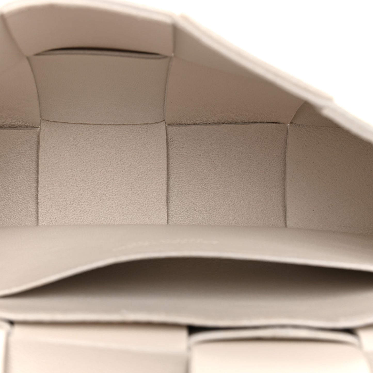 Nappa Maxi Intreccio The Belt Cassette Bag White