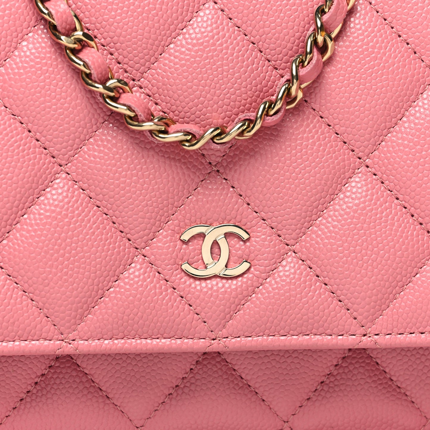 Caviar Quilted Wallet on Chain WOC Pink