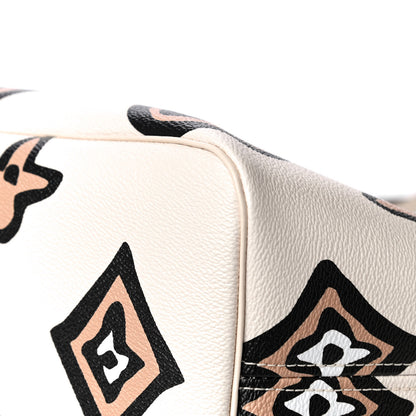 Louis Vuitton Monogram Giant Wild At Heart Neverfull MM Creme 9 of 11