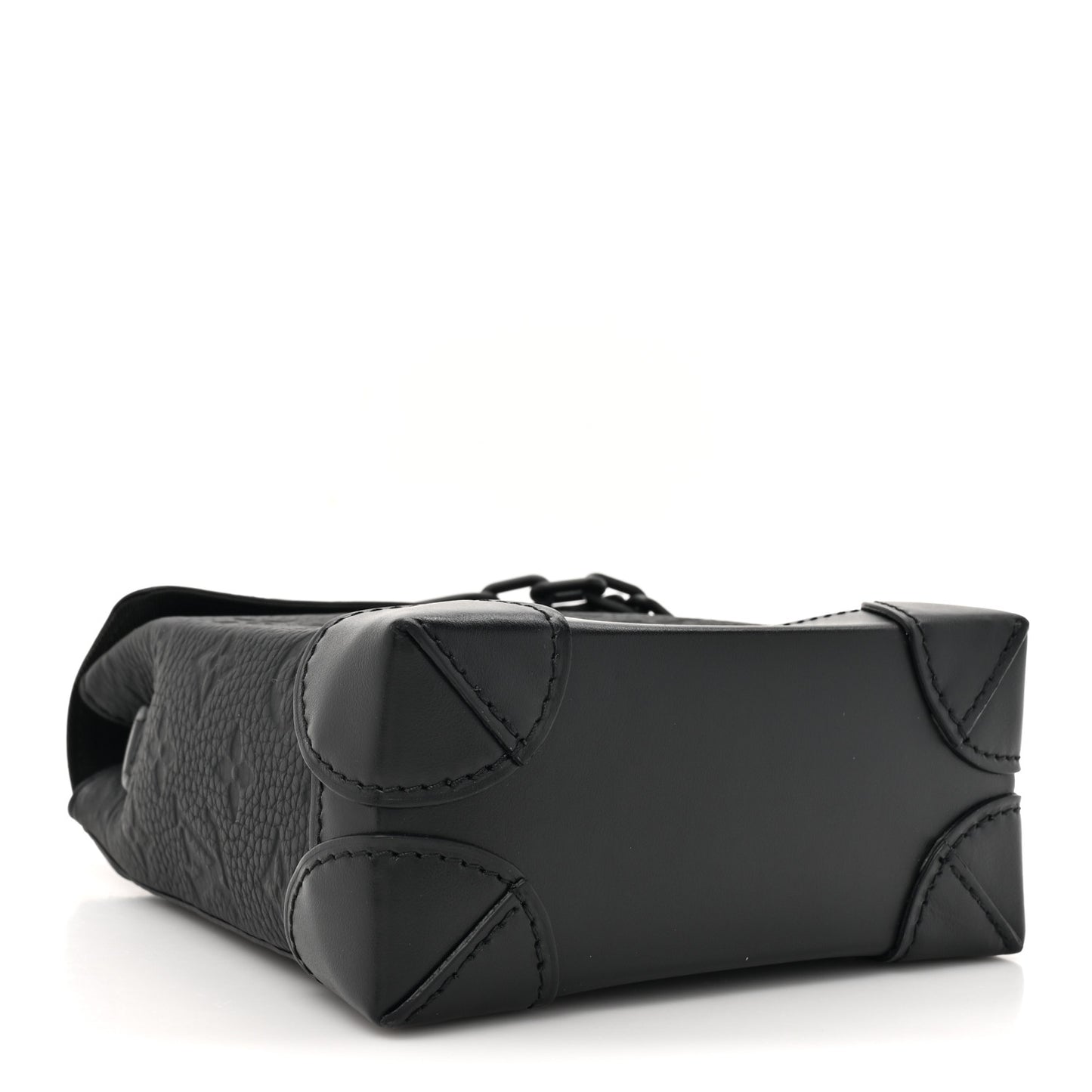 Taurillon Monogram Steamer Nano Black