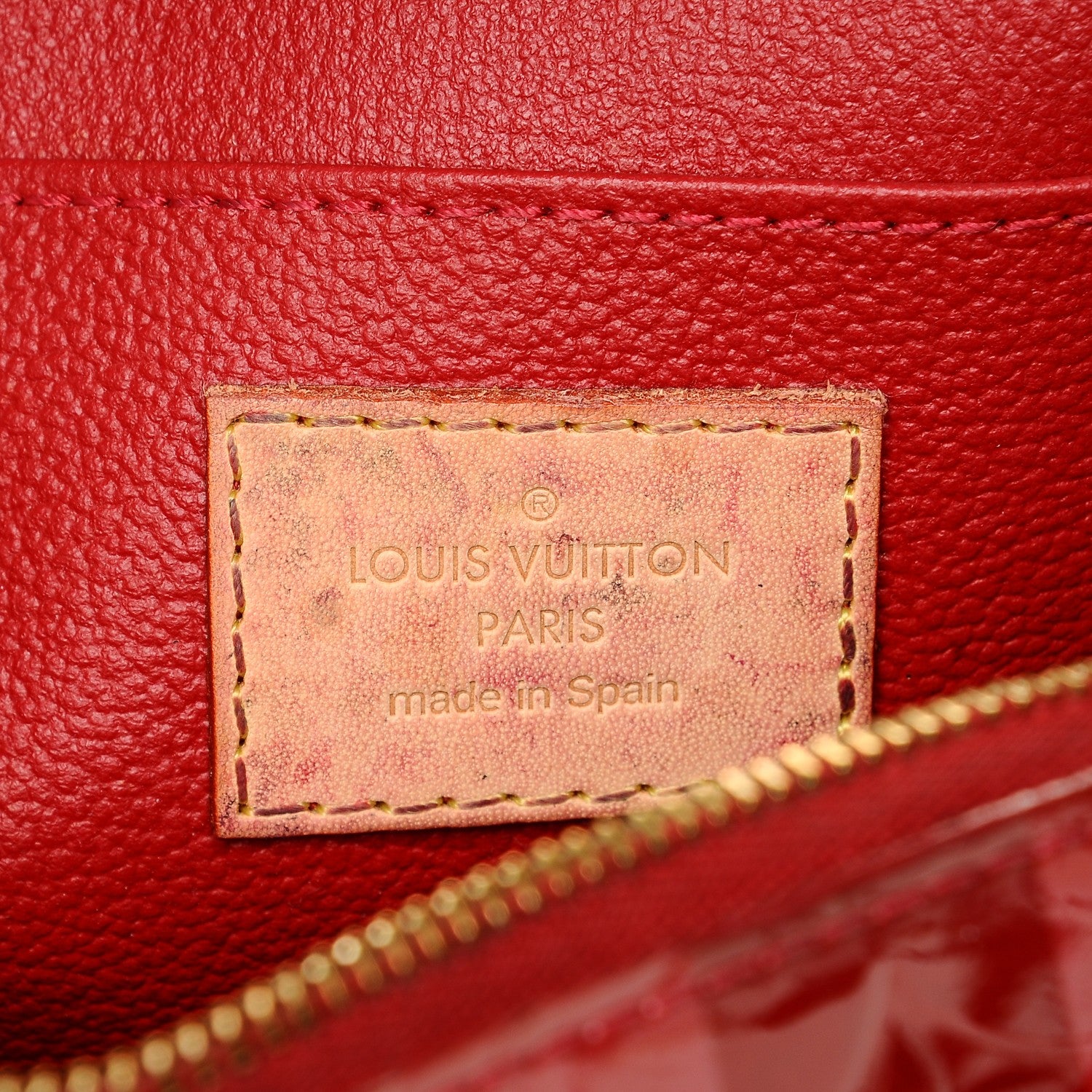 Louis Vuitton Vernis Rayures Cosmetic Pouch Pomme D'Amour 6 of 6
