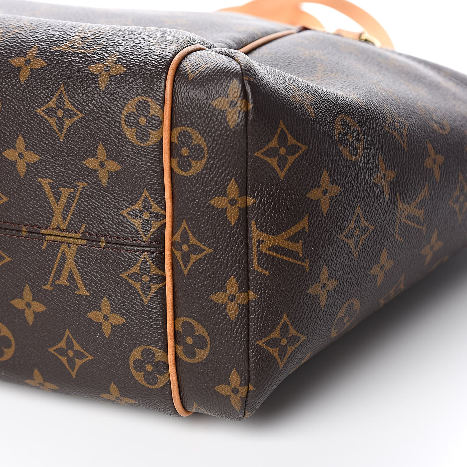 Louis Vuitton Monogram Totally MM 8 of 9