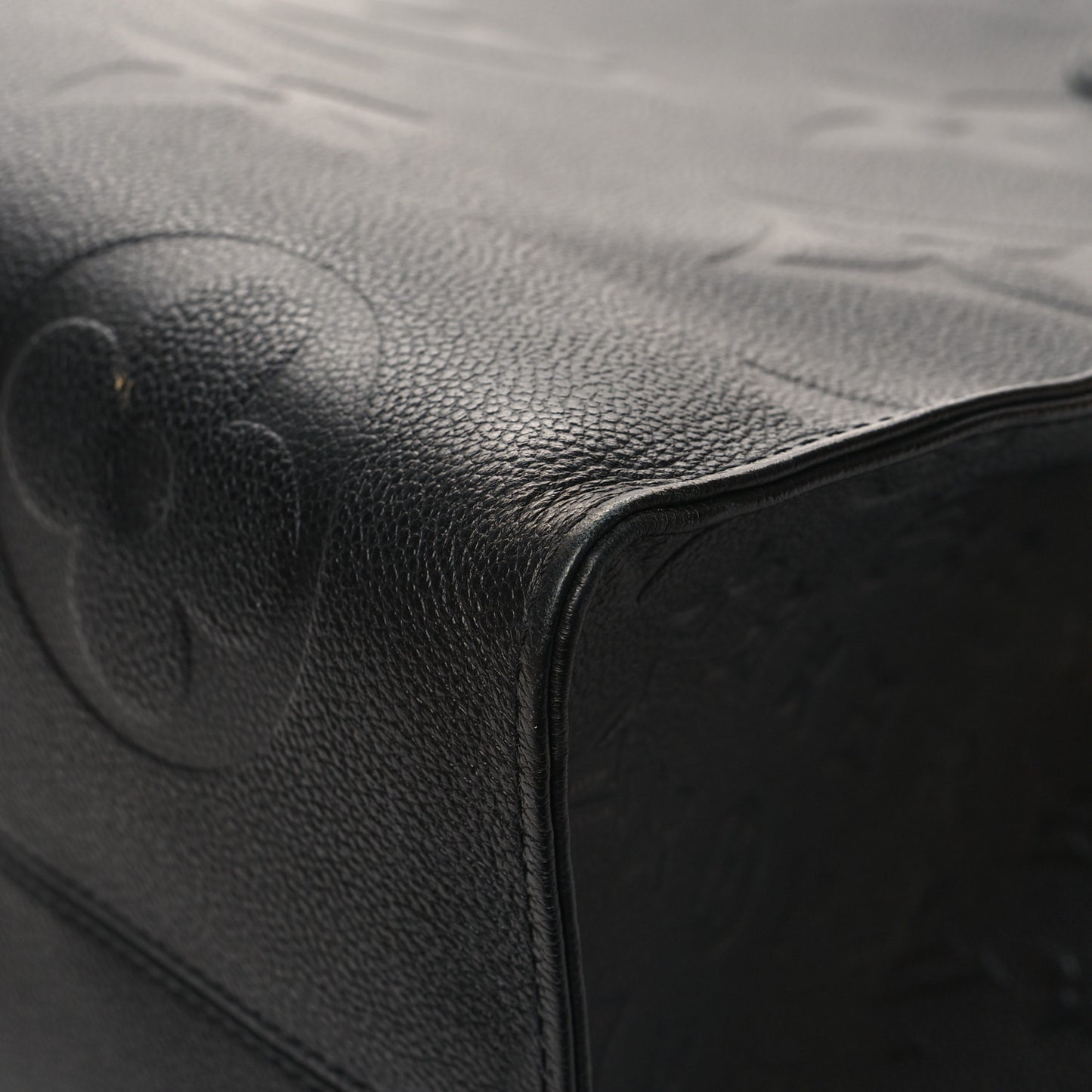 Empreinte Monogram Giant Onthego GM Black