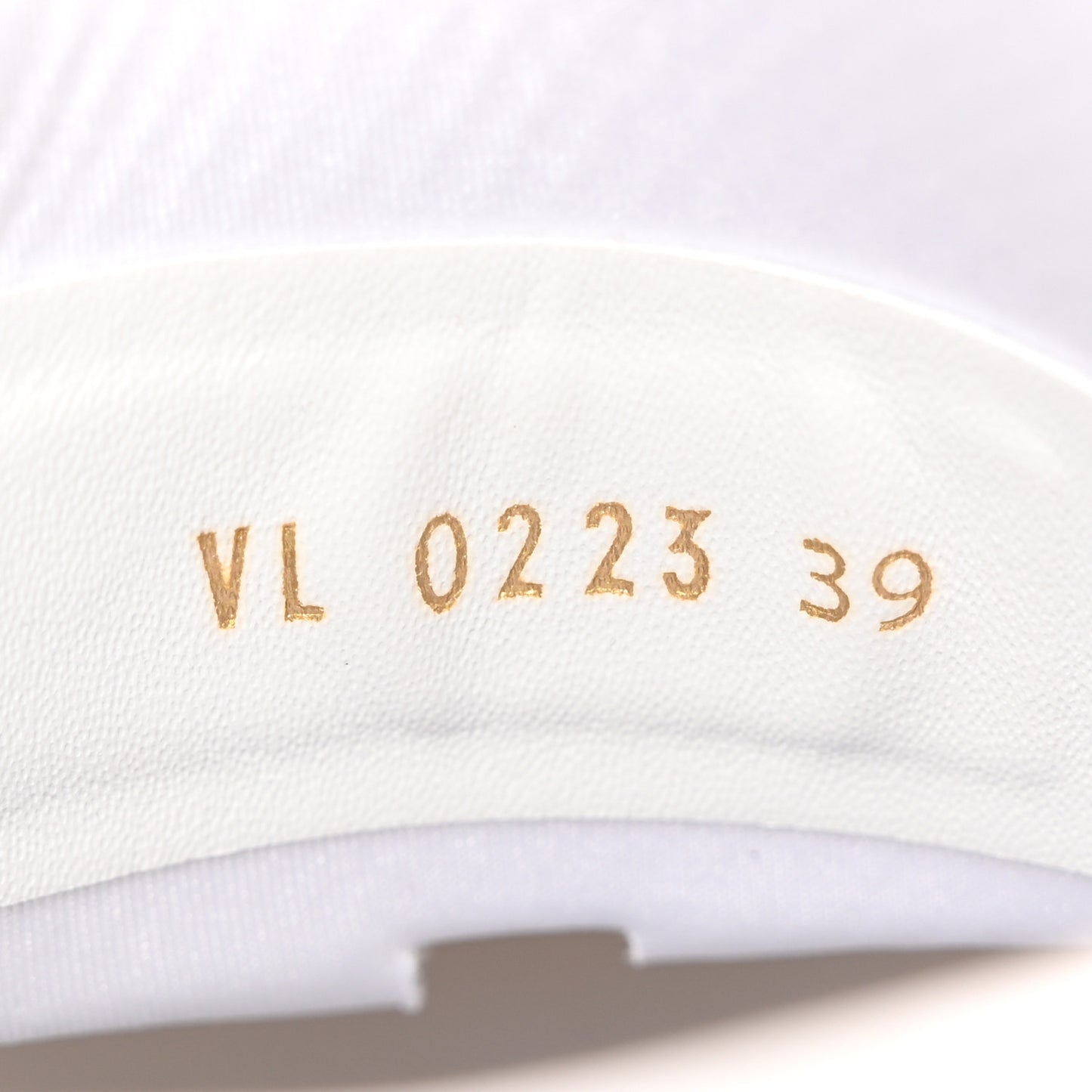 Monogram Calfskin Run 55 Sneakers 39 White Gold