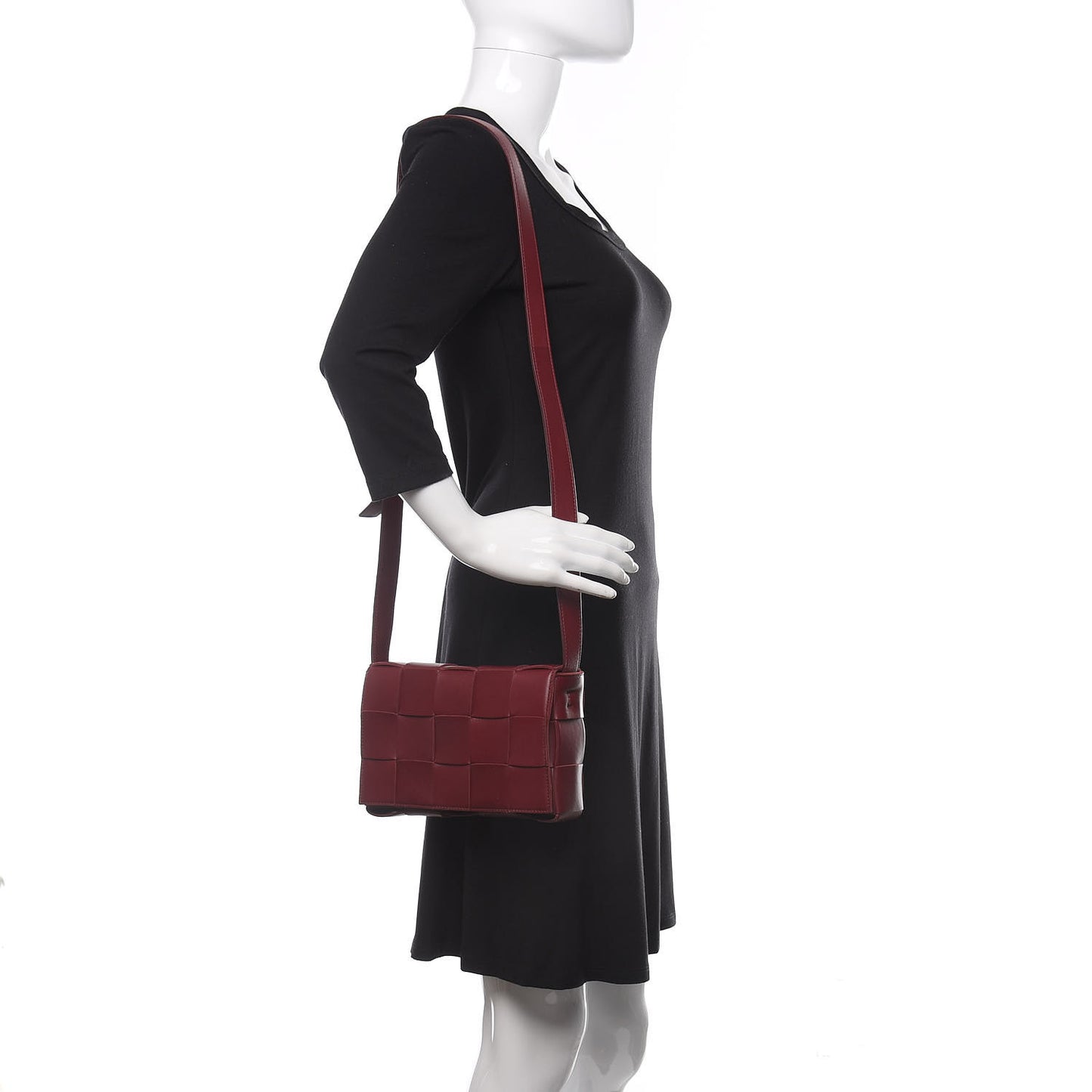 Lambskin Maxi Intrecciato Cassette Crossbody Bag Bordeaux