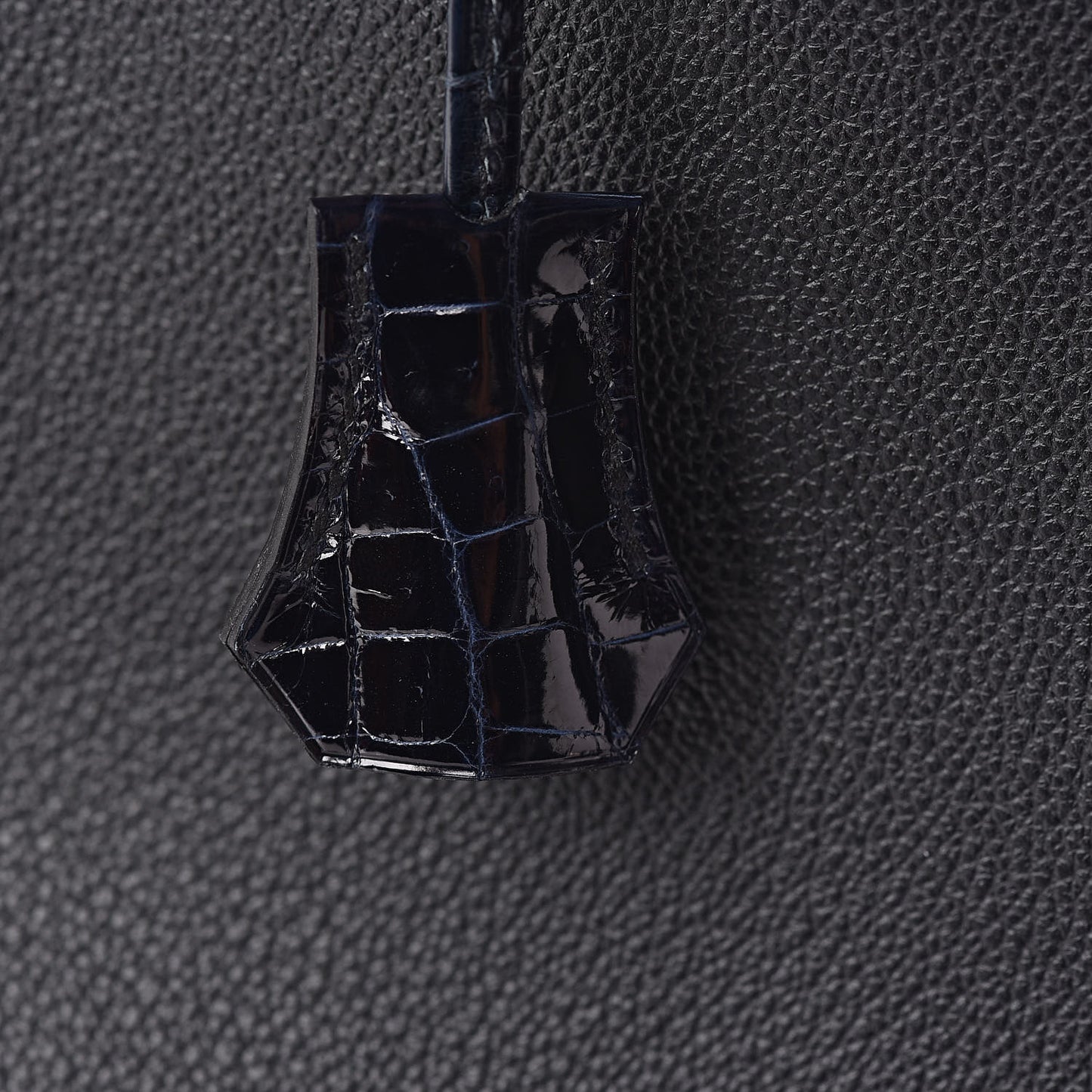 Clemence Novillo Shiny Niloticus Crocodile Birkin Touch 30 Black Bleu Marine