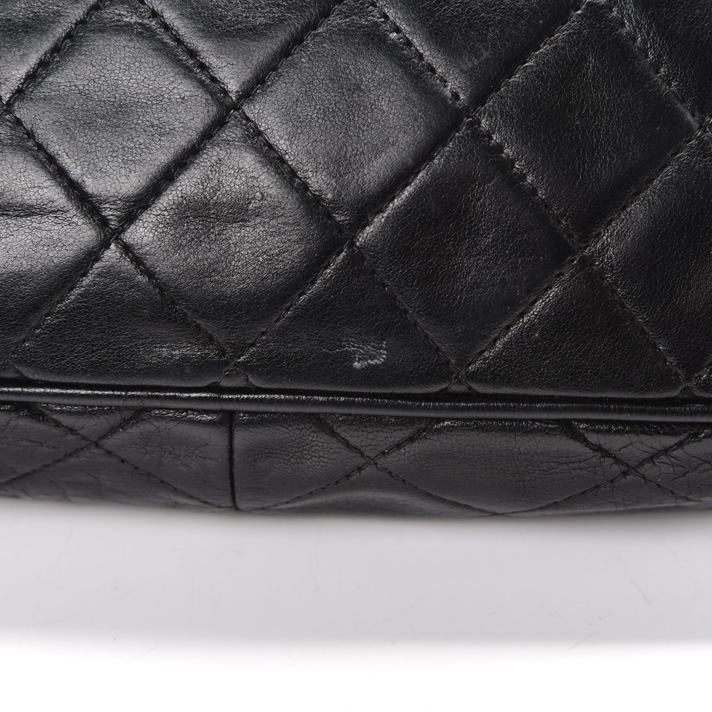 Lambskin Quilted CC Tassel Camera Case Black