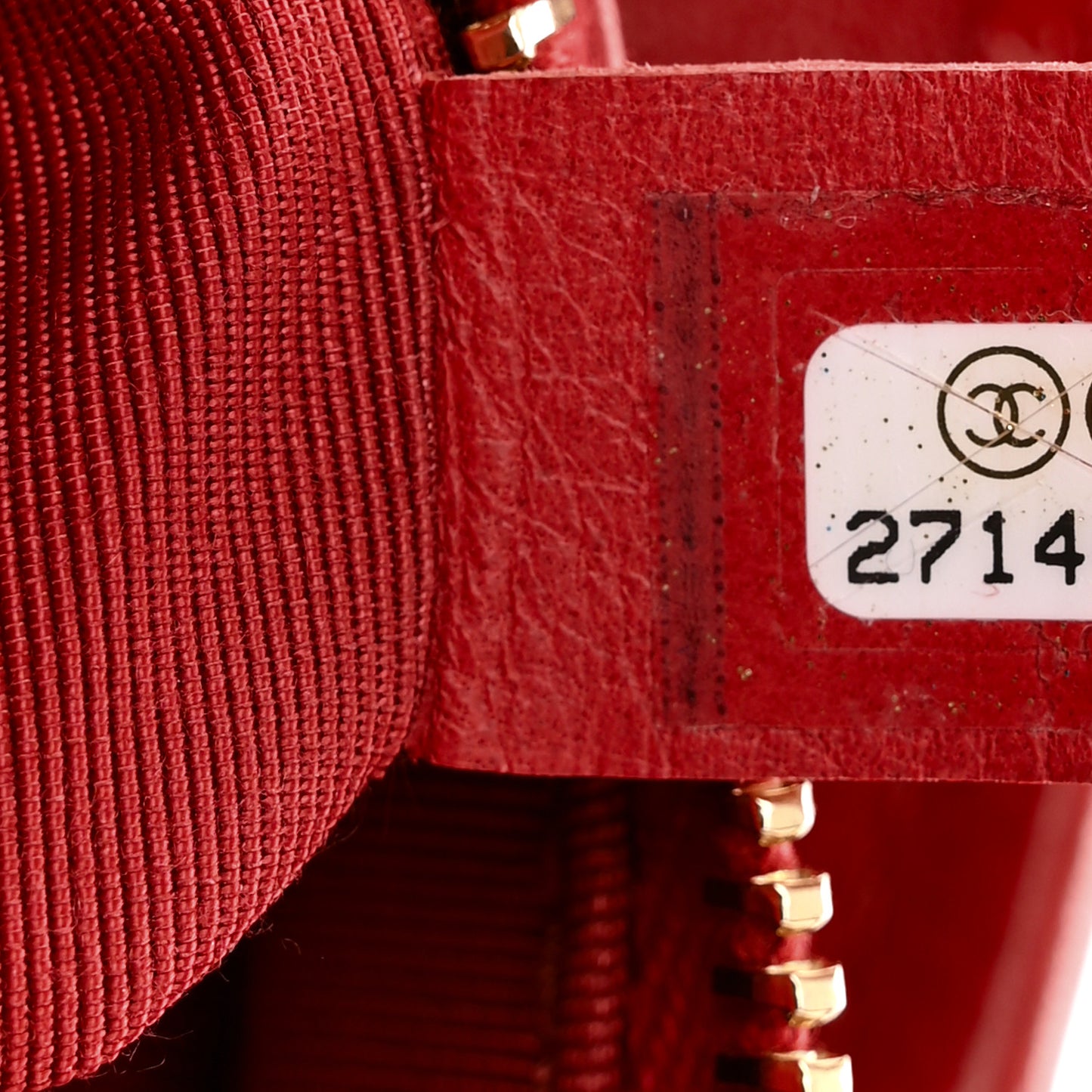 Aged Calfskin Chevron Quilted Small Gabrielle Hobo Red