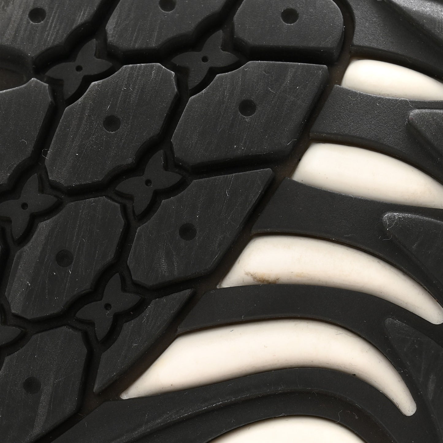Monogram Calfskin Run 55 Sneakers 41 White
