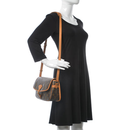 Louis Vuitton Monogram Sologne 2 of 14