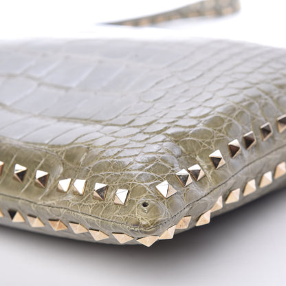 Valentino Garavani Alligator Oversized Rockstud Zip Wristlet Pouch Green 10 of 13