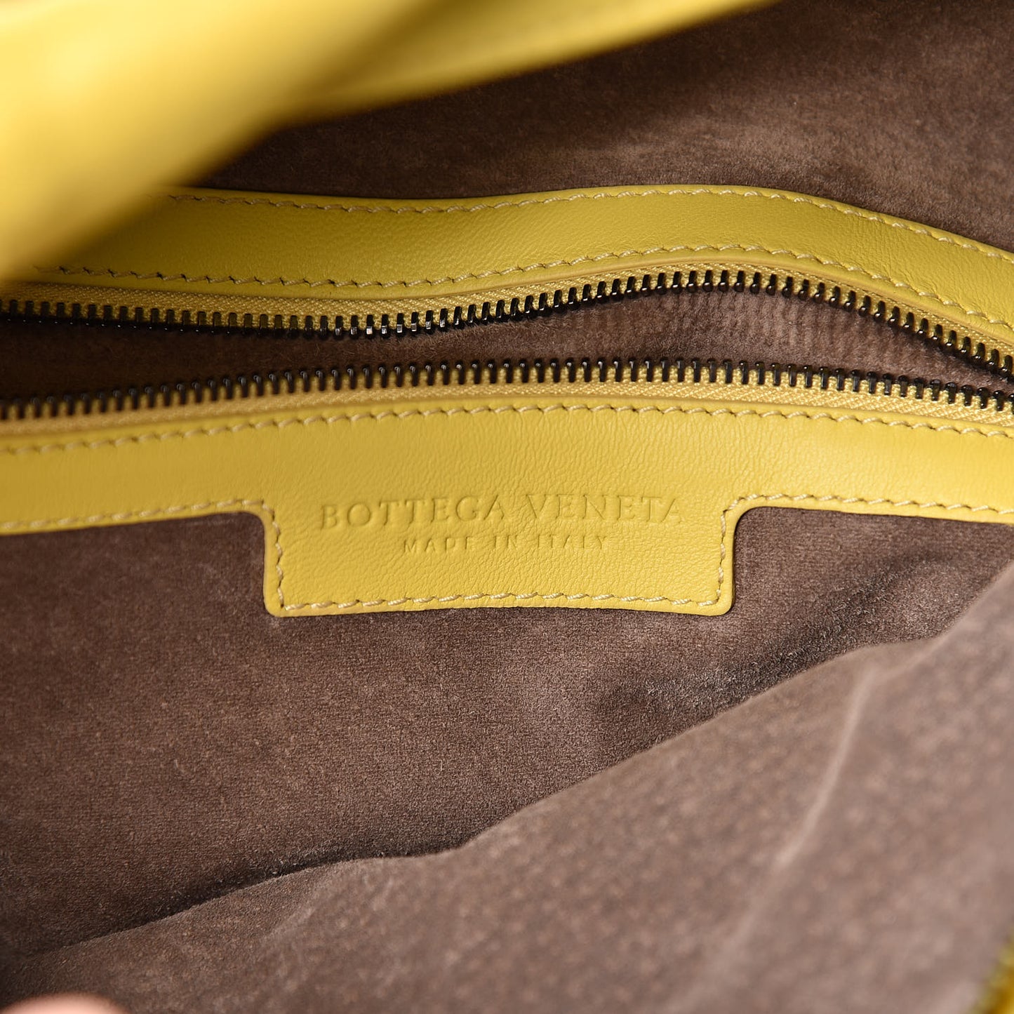Nappa Intrecciato Large Veneta Hobo Yellow