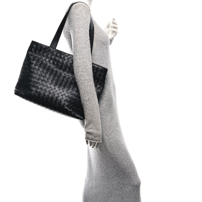Bottega Veneta Calfskin Intrecciato Small Zipped Tote Black 2 of 11