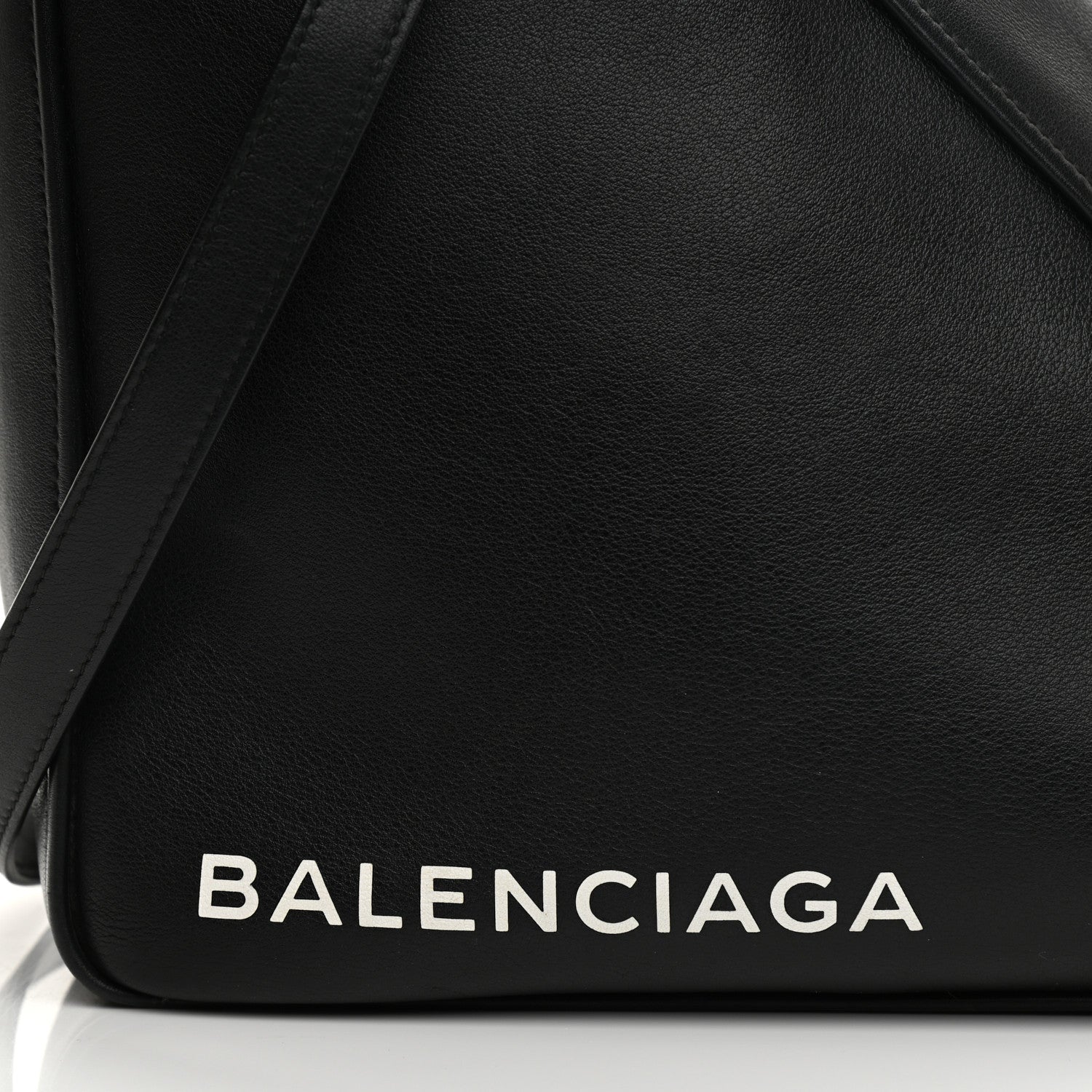 Balenciaga Calfskin M Triangle Duffle Black 6 of 13
