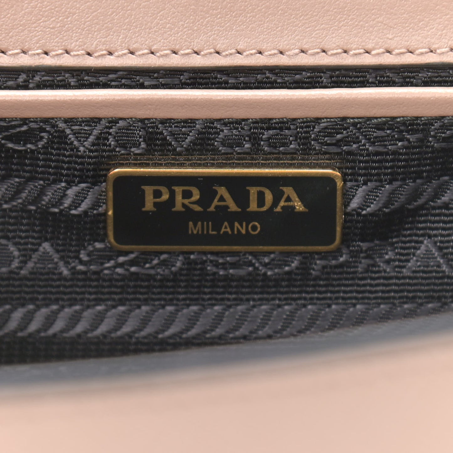 Saffiano Chain Shoulder Bag Cammeo