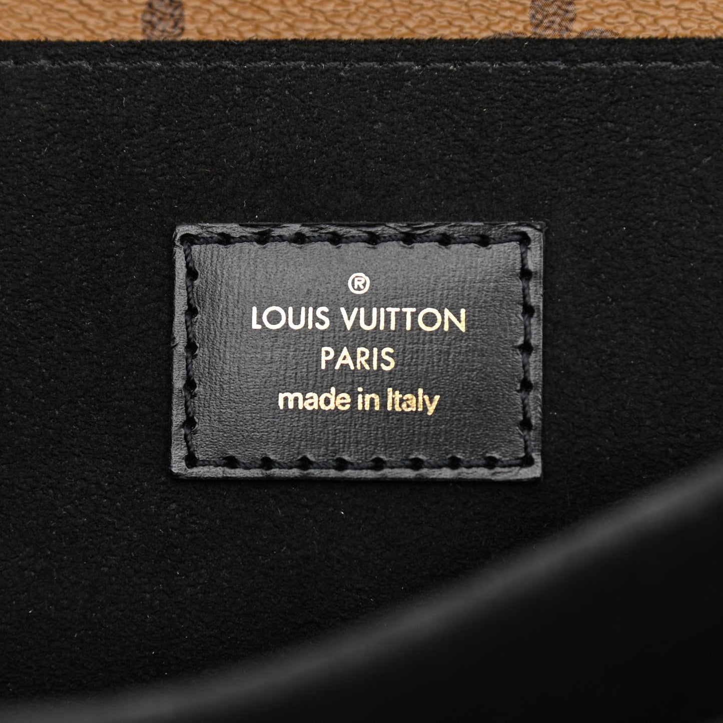 Reverse Monogram Pochette Metis