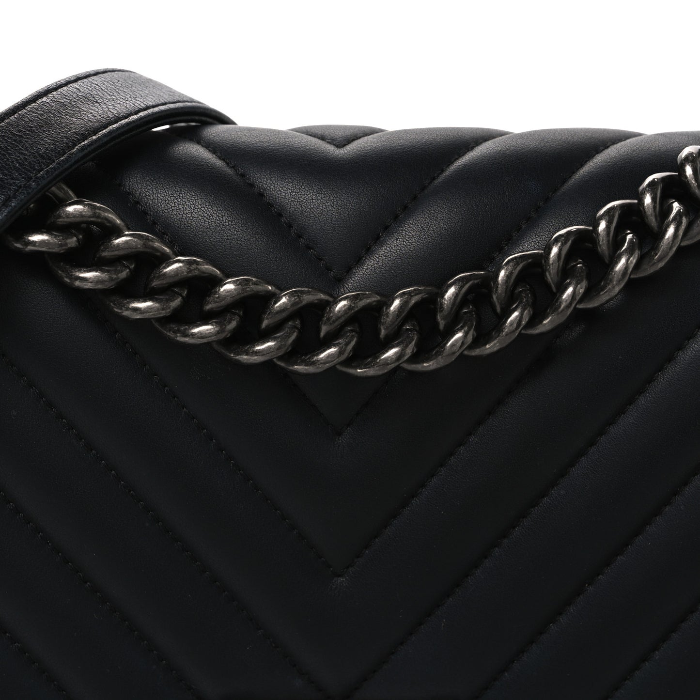 Calfskin Chevron Quilted Medium Boy Flap Black