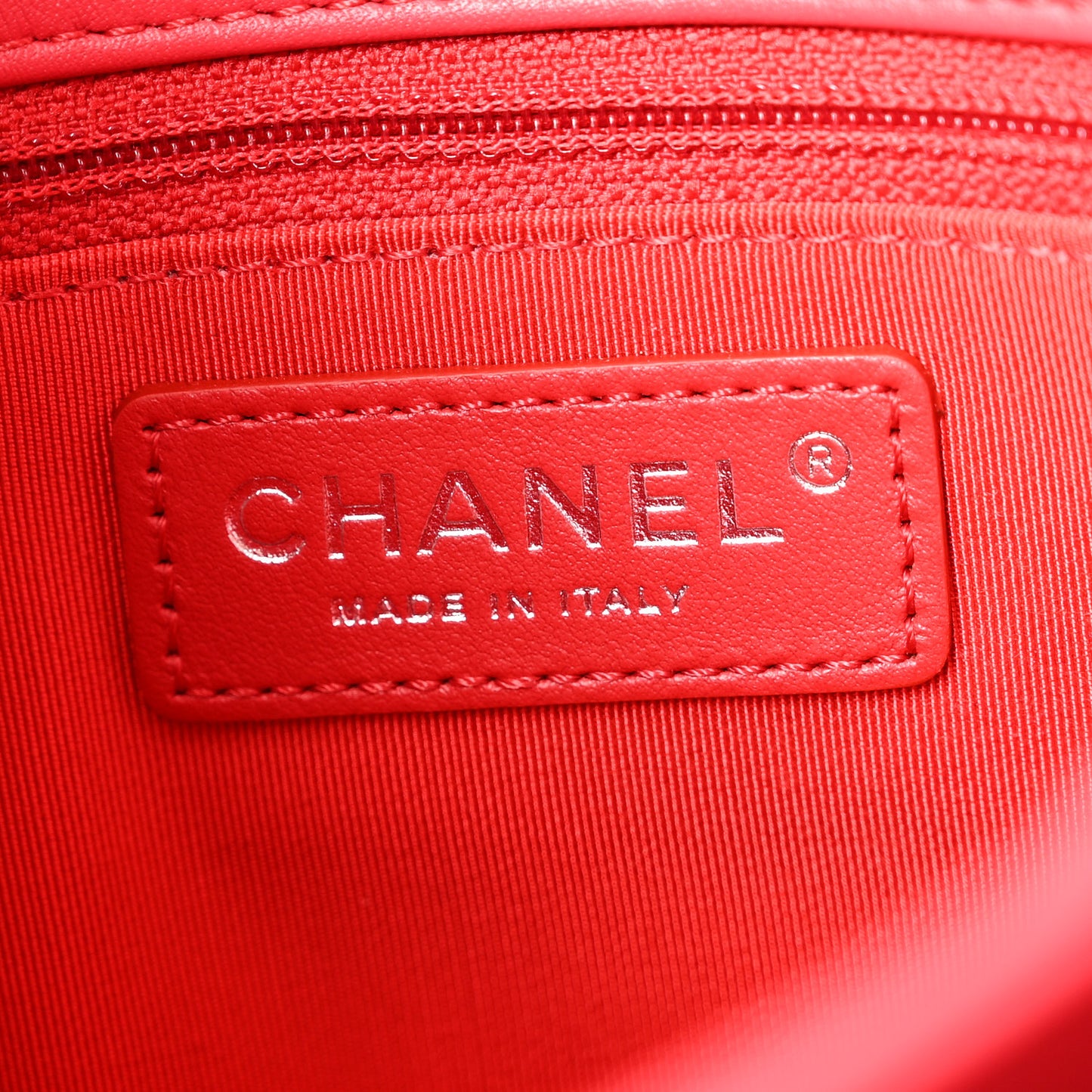 Calfskin Jumbo Tramezzo Flap Red