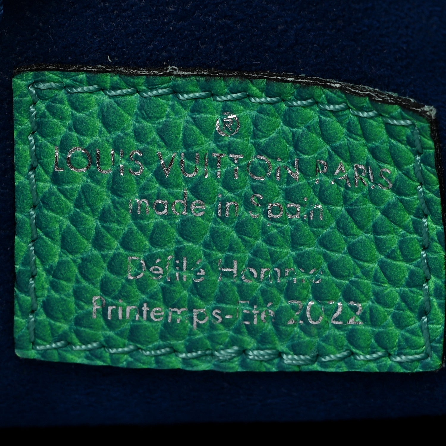 Louis Vuitton Taurillon Illusion Sac Plat XS Bleu Vert 6 of 9