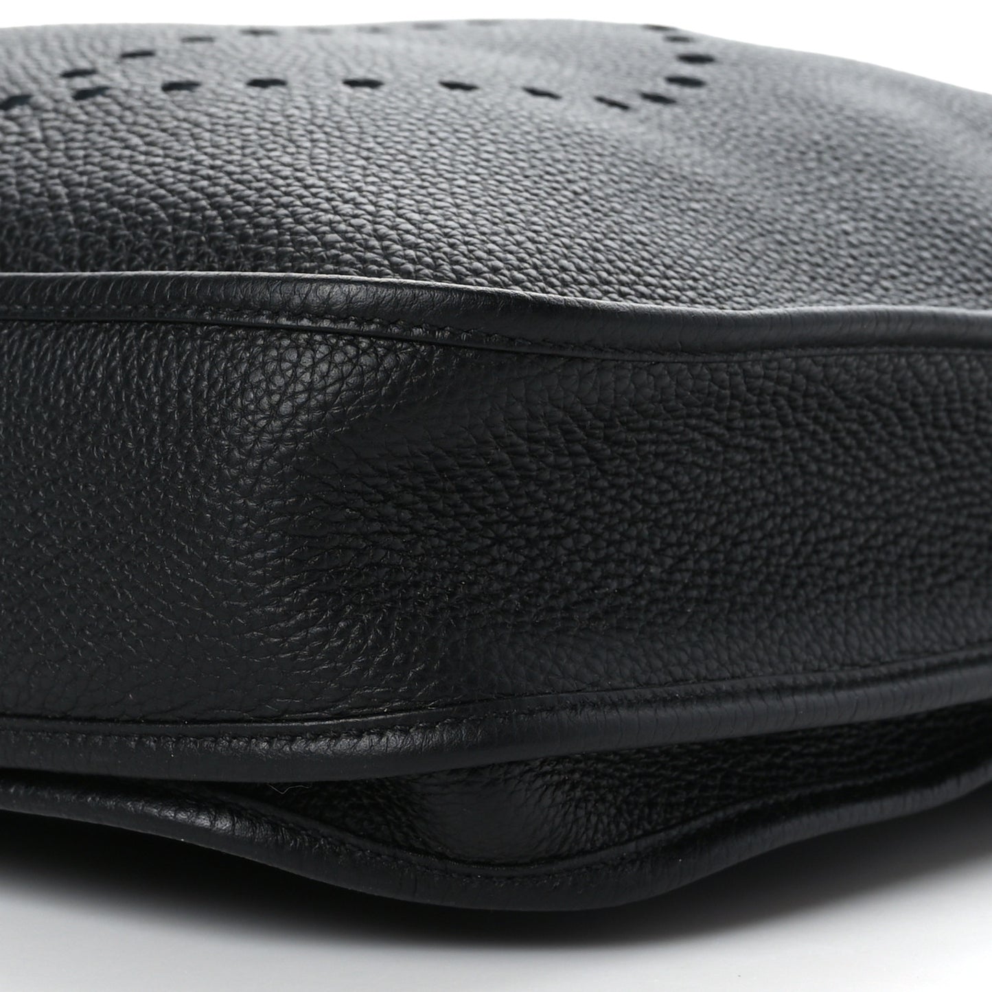 Taurillon Clemence Evelyne III TGM Black