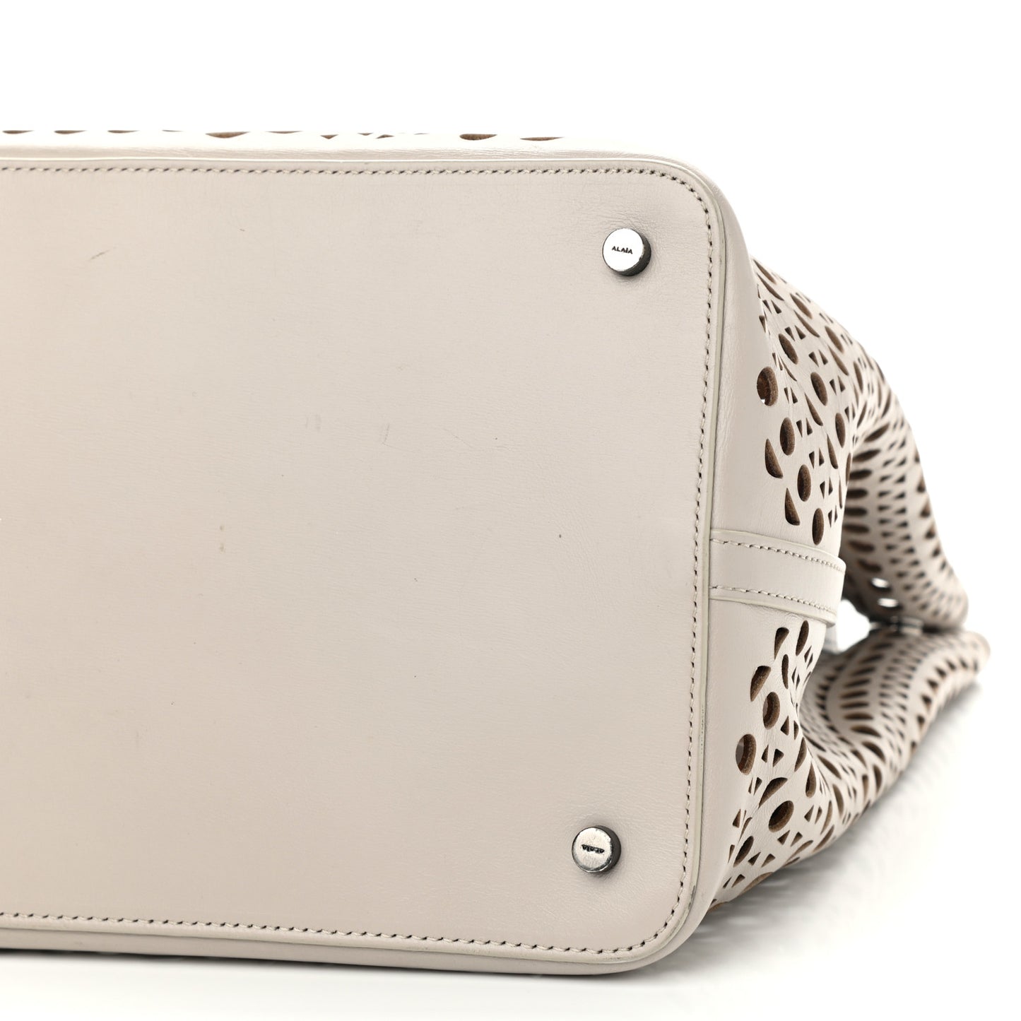 Lux Calfskin Vienne Mina 32 Bag Perle