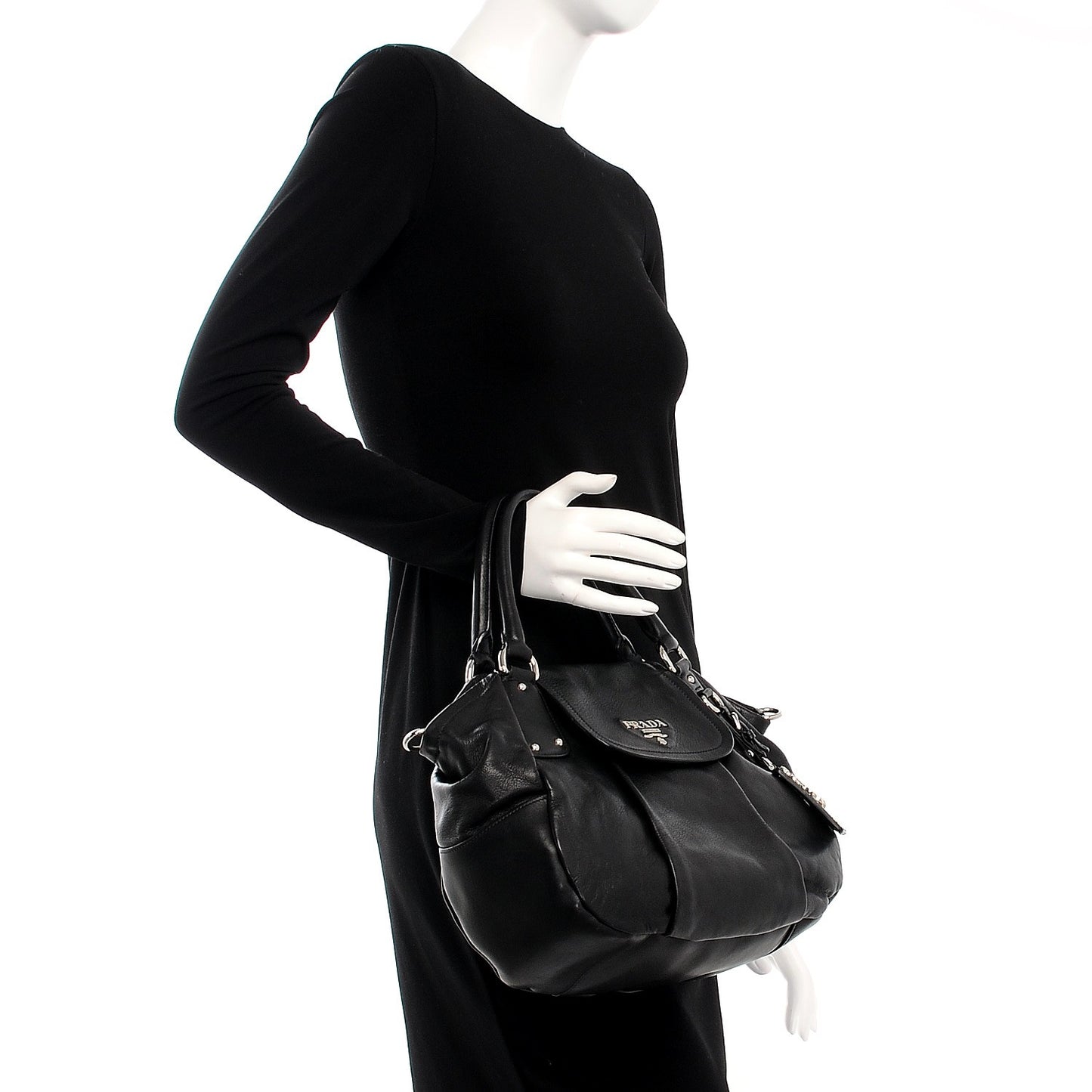 Soft Calf Pleated Shoulder Bag Nero Black