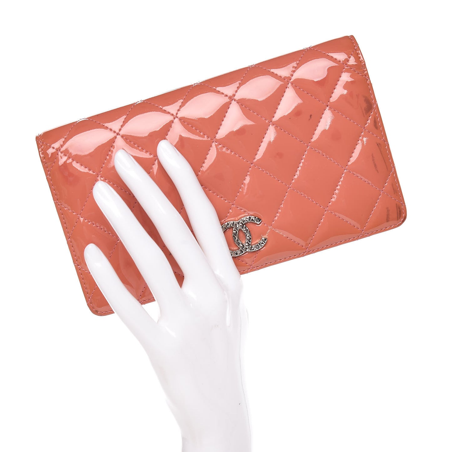 Patent Quilted Brilliant Yen Wallet Pink