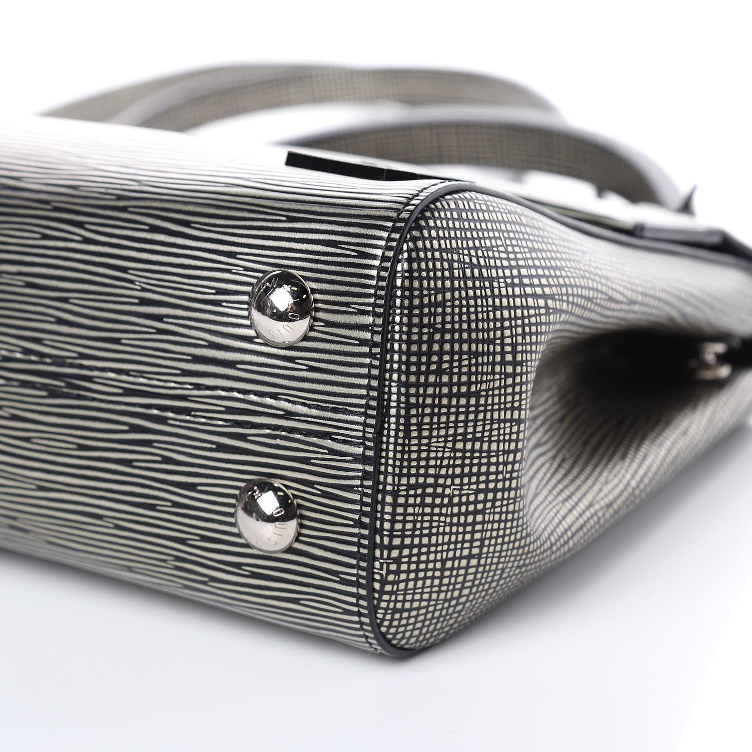 Louis Vuitton Epi Cluny BB Platine 8 of 9