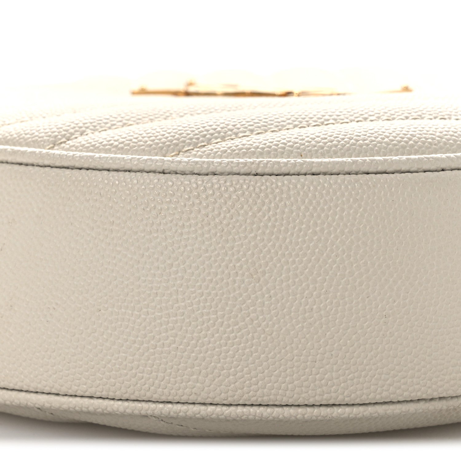 Saint Laurent Grain De Poudre Matelasse Chevron Quilted Round Vinyle Camera Bag Crema Soft 30 of 40