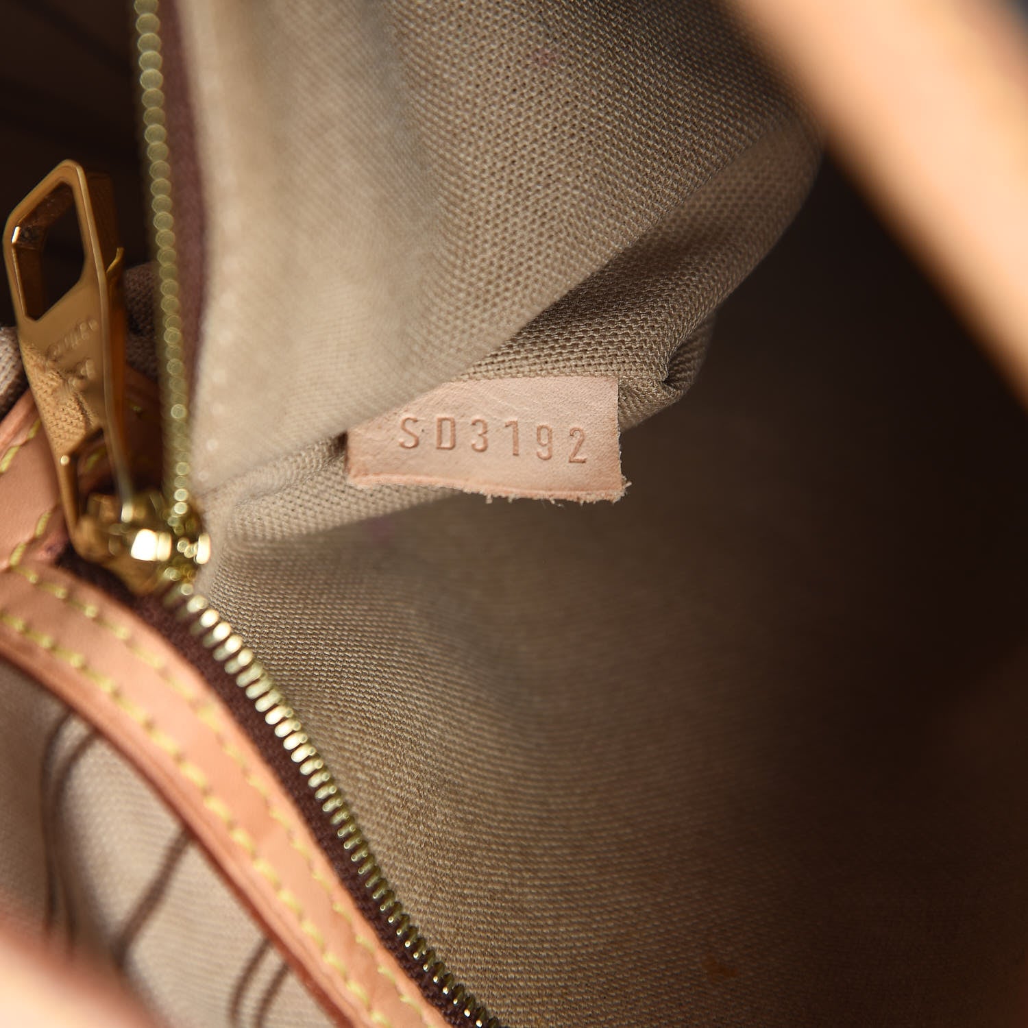 Louis Vuitton Monogram Delightful MM 8 of 26