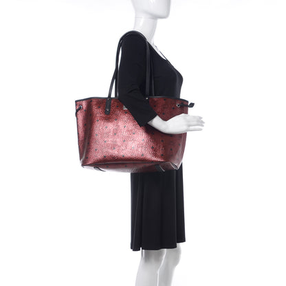 MCM Metallic Visetos Medium Anya Shopper Tote Scooter Red 2 of 8