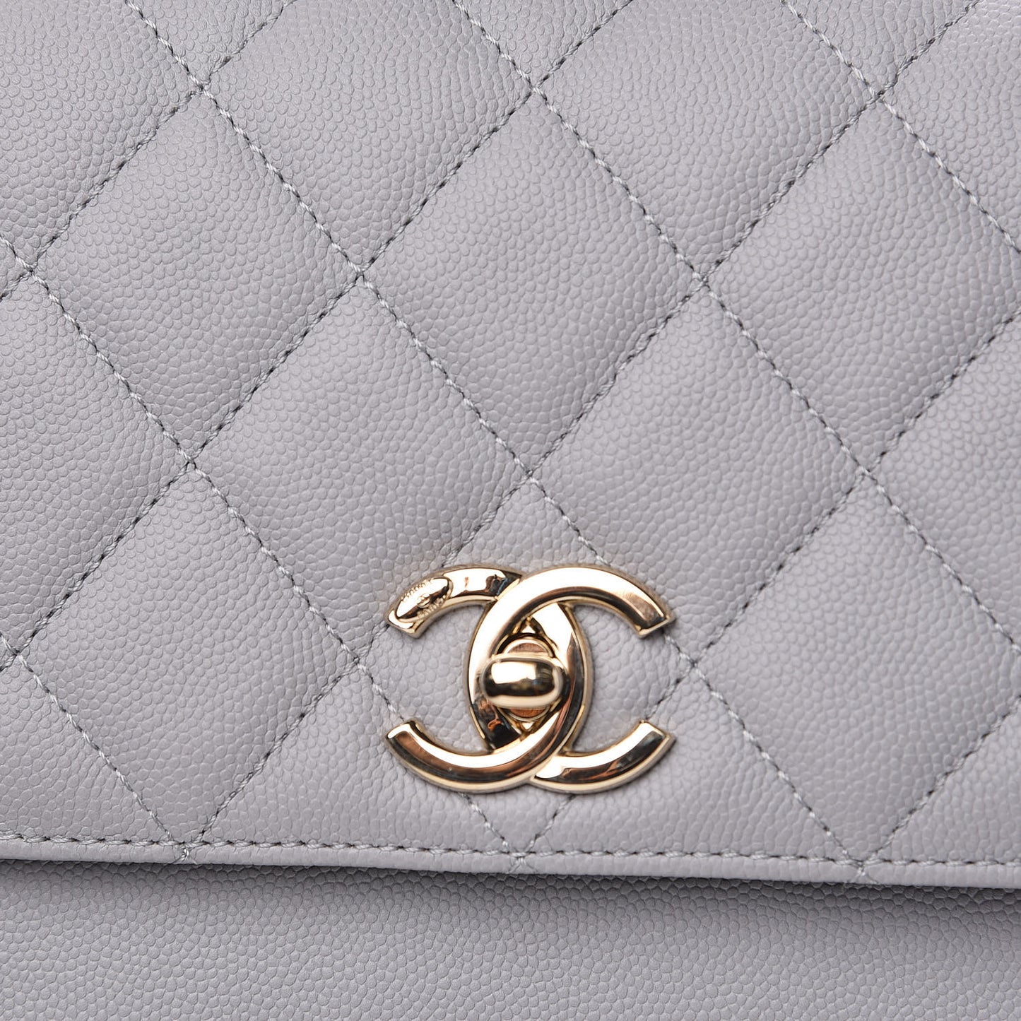Caviar Quilted Medium Business Affinity Flap Grey