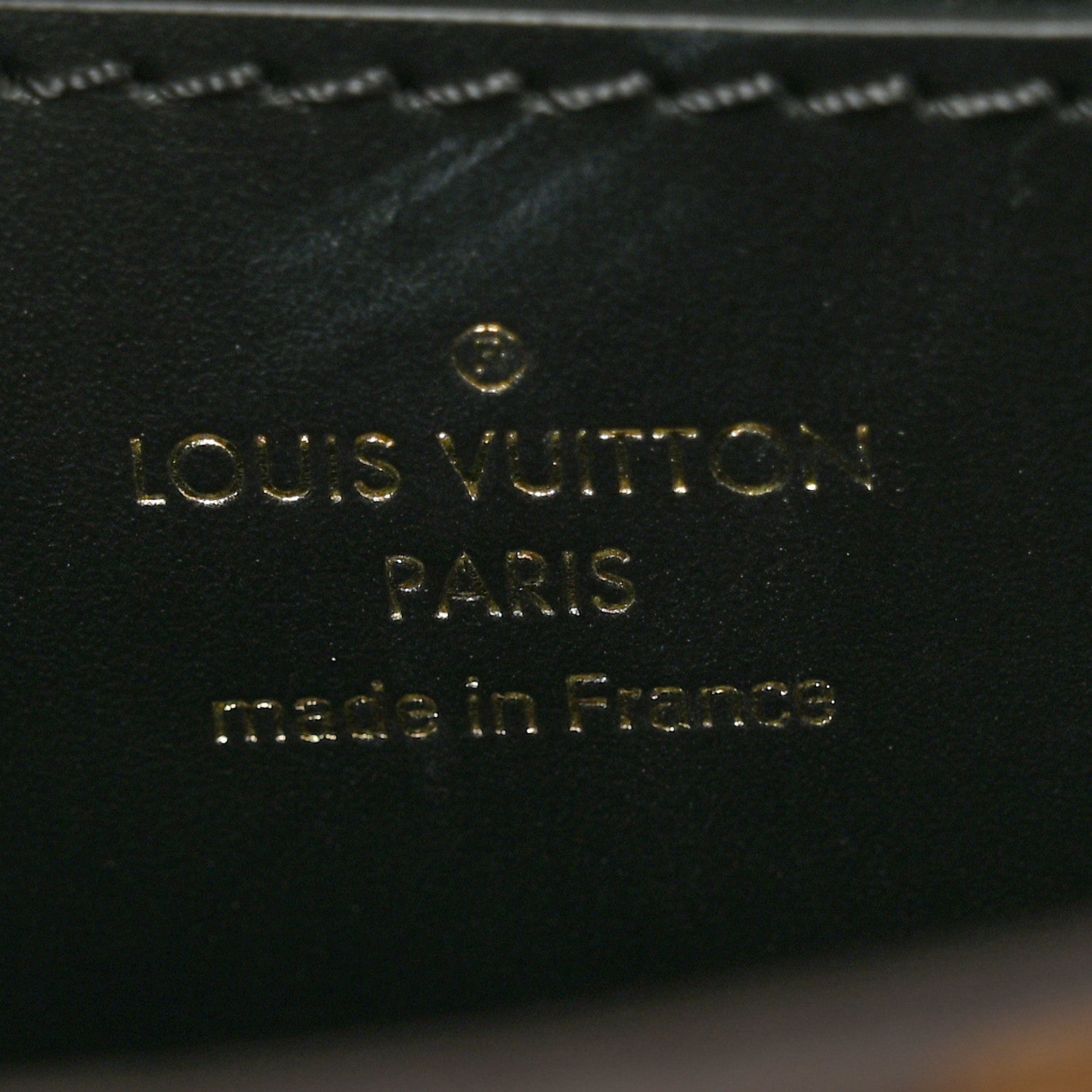 Louis Vuitton Reverse Monogram Tilsitt 6 of 11
