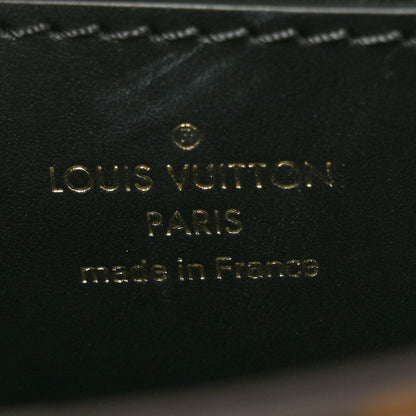 Louis Vuitton Reverse Monogram Tilsitt 6 of 11