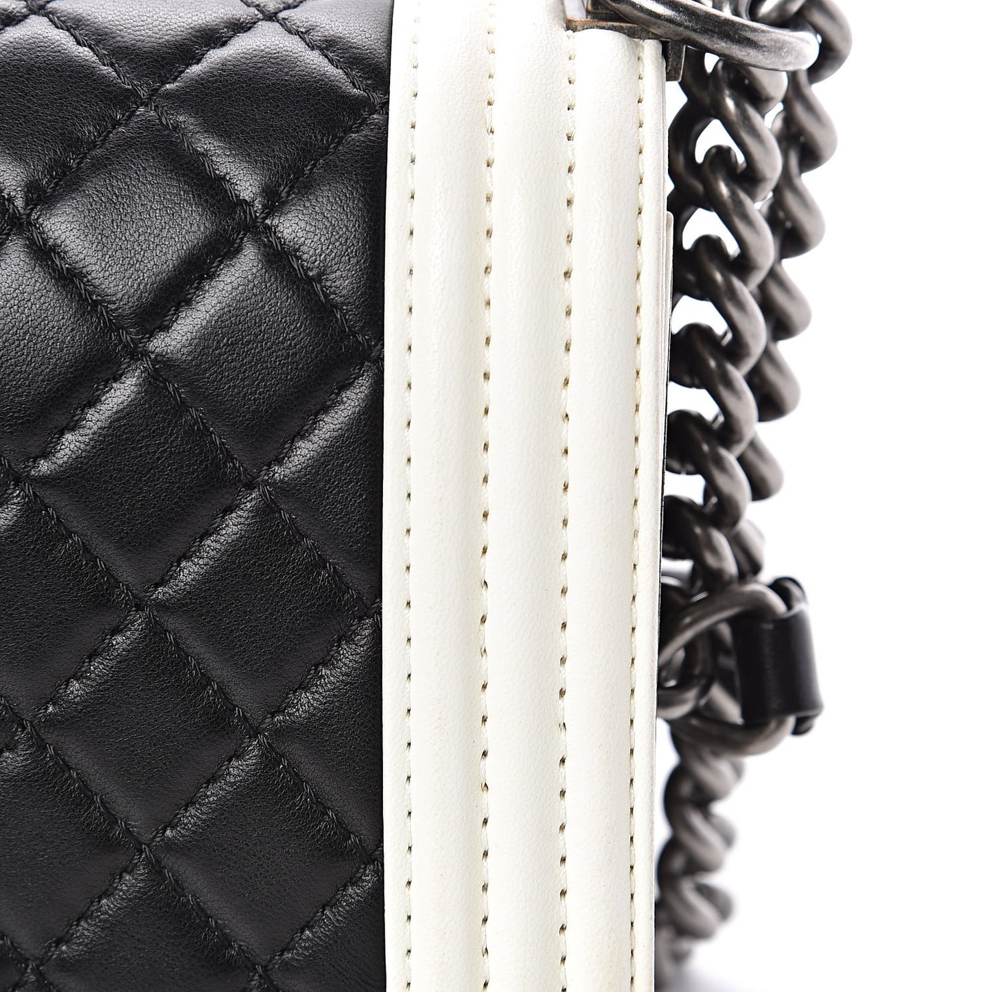 Lambskin Quilted Medium Boy Flap Black White