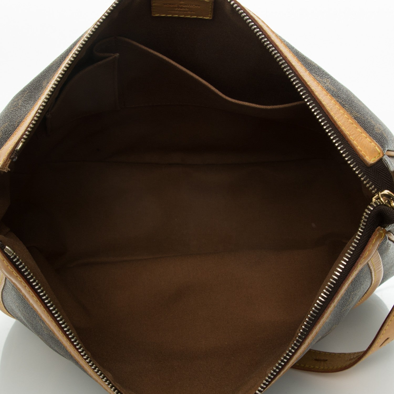 Louis Vuitton Monogram Tulum GM 5 of 8