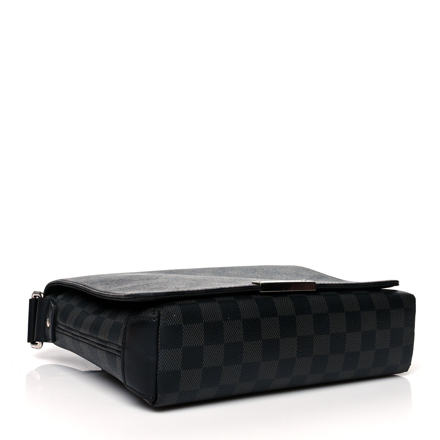 Louis Vuitton Damier Graphite District PM 4 of 15