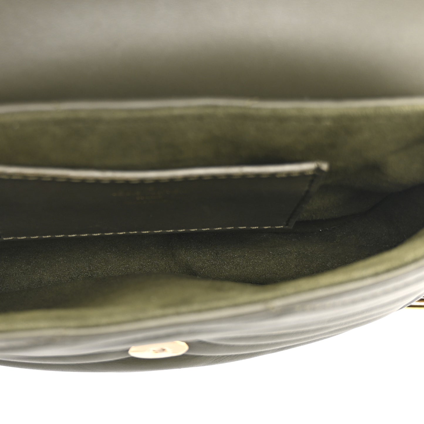 Calfskin New Wave Multi Pochette Kaki