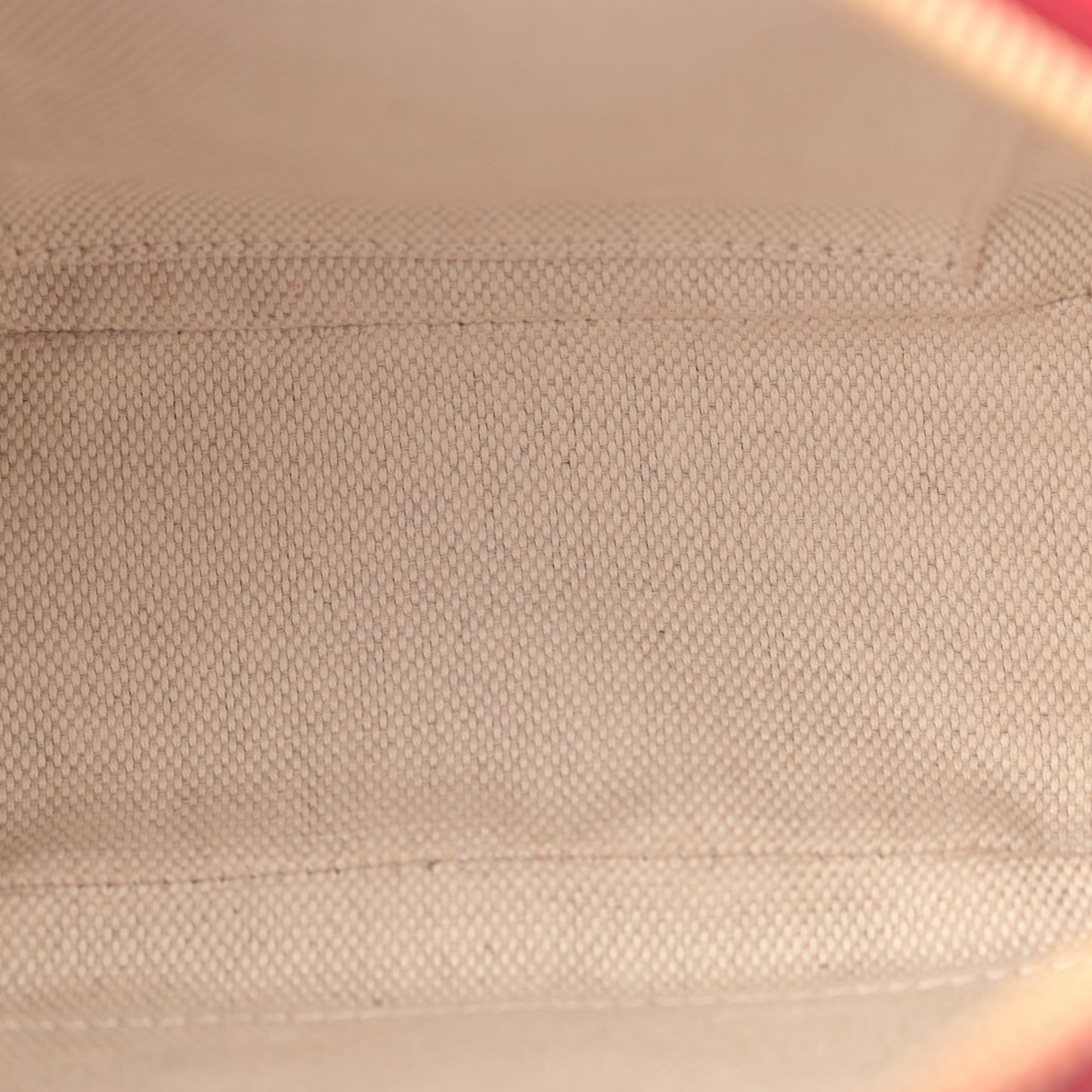 Pebbled Calfskin Small Soho Disco Bag Vibrant Red