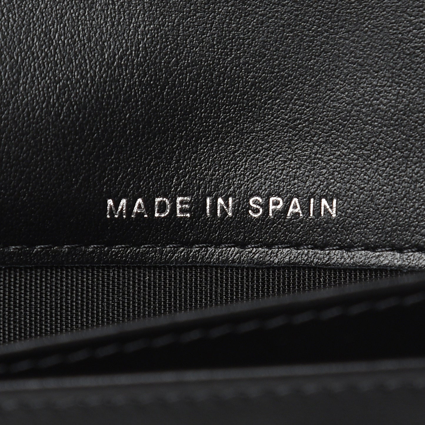 Caviar Quilted Boy Yen Wallet Black