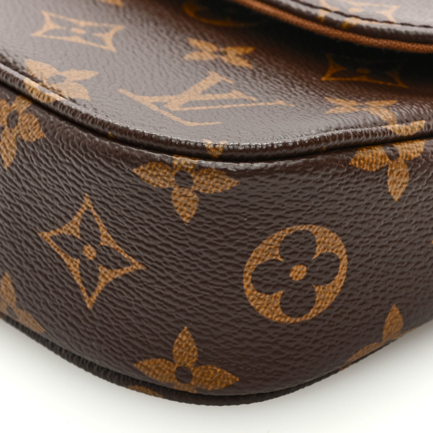 Louis Vuitton LOUIS VUITTON Monogram Ivy Wallet On Chain 8 of 9