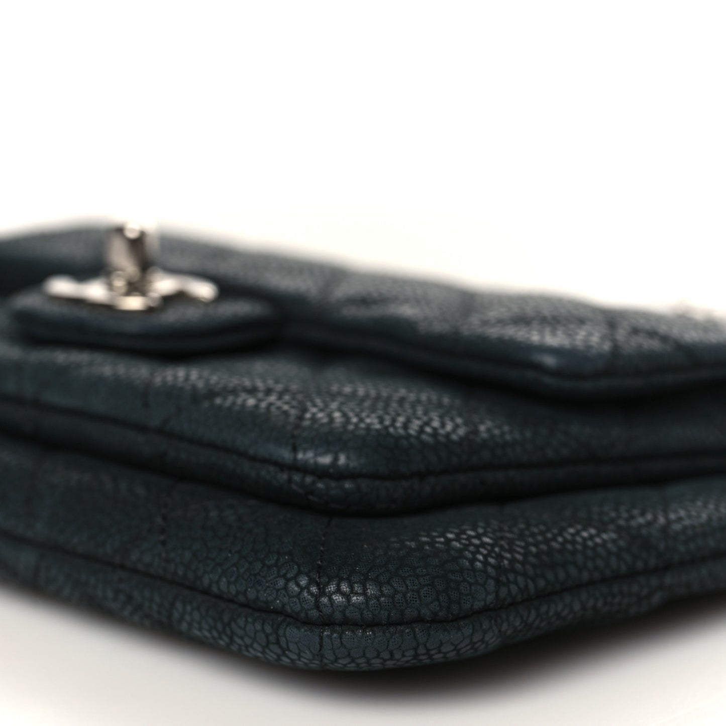 Iridescent Caviar Quilted Daily Zip Crossbody Bag Black