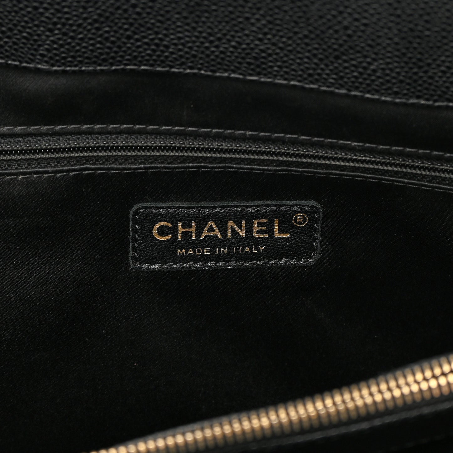 Caviar Quilted XL Grand Shopping Tote GST Black
