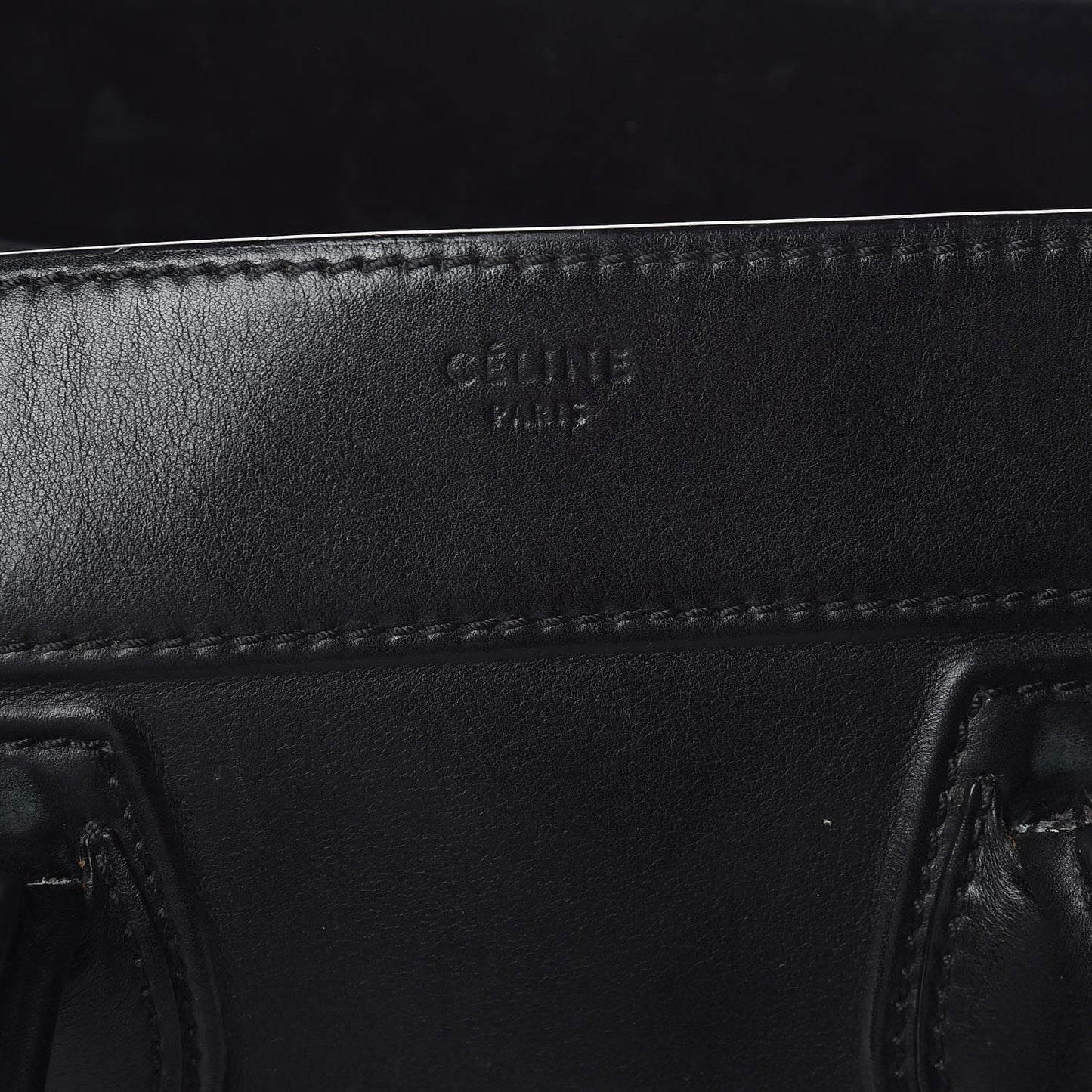 Smooth Calfskin Medium Phantom Luggage Black